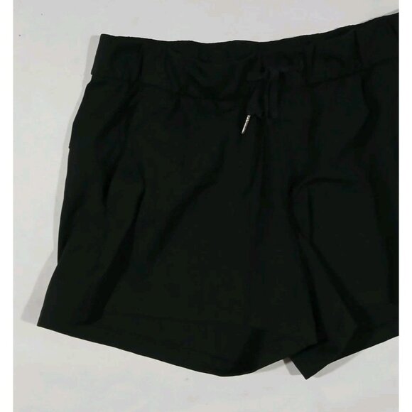 Lululemon On the Fly Shorts 2.5" Size 8 Black Pull On Travel Workout Run Gym - Picture 3 of 8